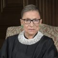 featured image Jueza Ginsburg Ausente en la Corte Suprema de Justicia de los Estados Unidos en Debate Oral