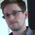 featured image Snowden Advierte que Autoridades Usarán la Pandemia para Vigilancia