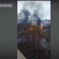 featured image Rusia intensifica los bombardeos sobre Kiev y los civiles huyen de Mariupol