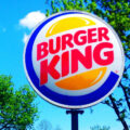 featured image Burger King estrena el ‘Pride Whopper’ con dos bollos superiores o dos inferiores