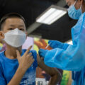 featured image China busca más clínicas para hacer frente al aumento de las enfermedades respiratorias infantiles