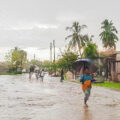 featured image Las autoridades afirman que las fuertes lluvias y los corrimientos de tierra en Tanzania han causado al menos 47 muertos y muchos más heridos o varados.