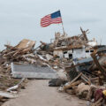 featured image Potentes tornados arrasan el Medio Oeste y dejan a miles de personas sin electricidad